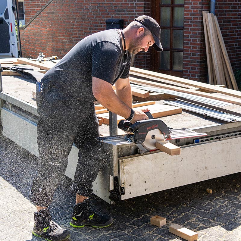 Individueller Bau eines Carports