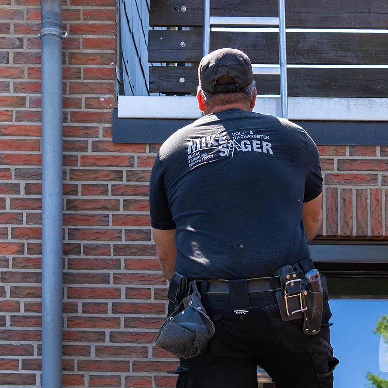 Arbeiten am Flachdach in Lübeck