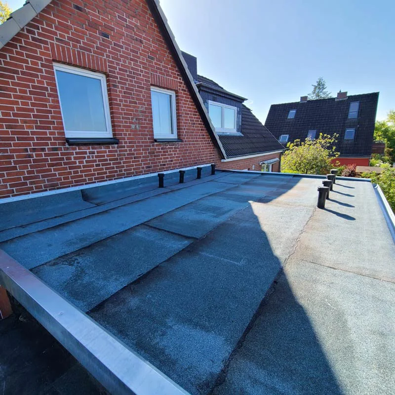 Flachdachsanierung am Einfamilienhaus