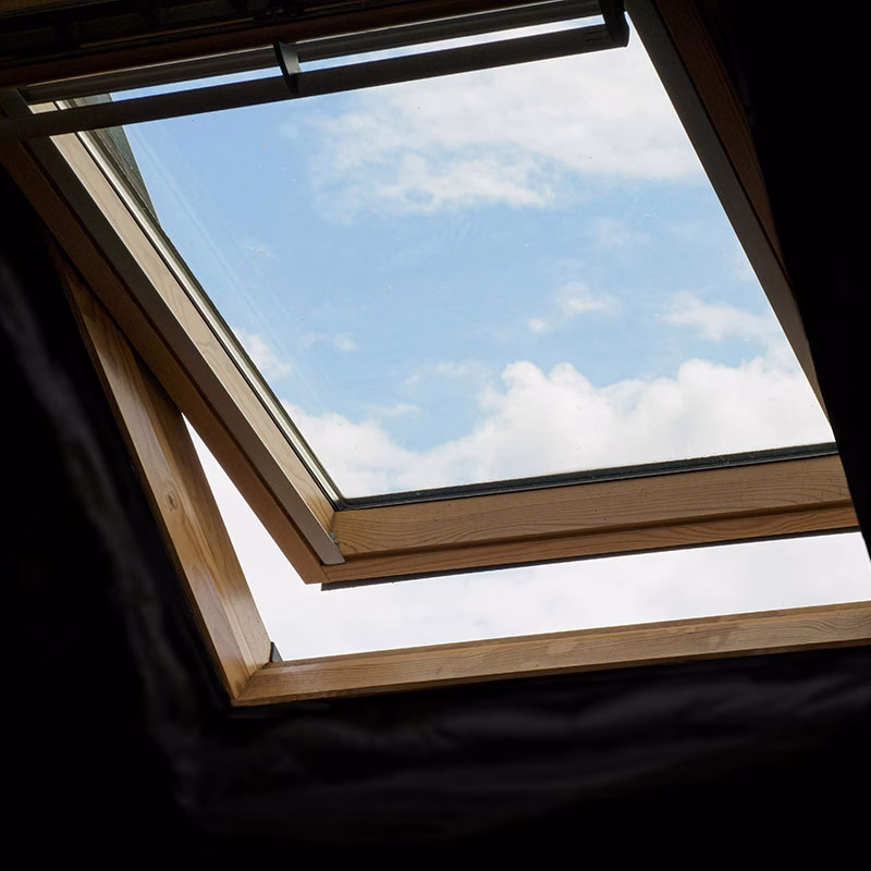 Dachfenster in einem ausgebauten Dachgeschoss